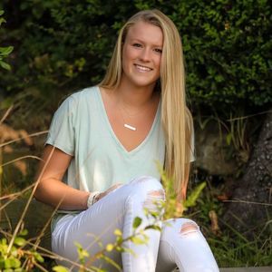 Meet your Posher, Faye